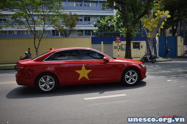 Dàn siêu xe náo động Sài Gòn để cổ vũ U23 Việt Nam - Ảnh 15.